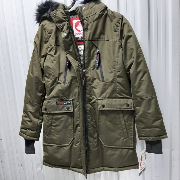 Ladies clothing - Picture 1 of 8